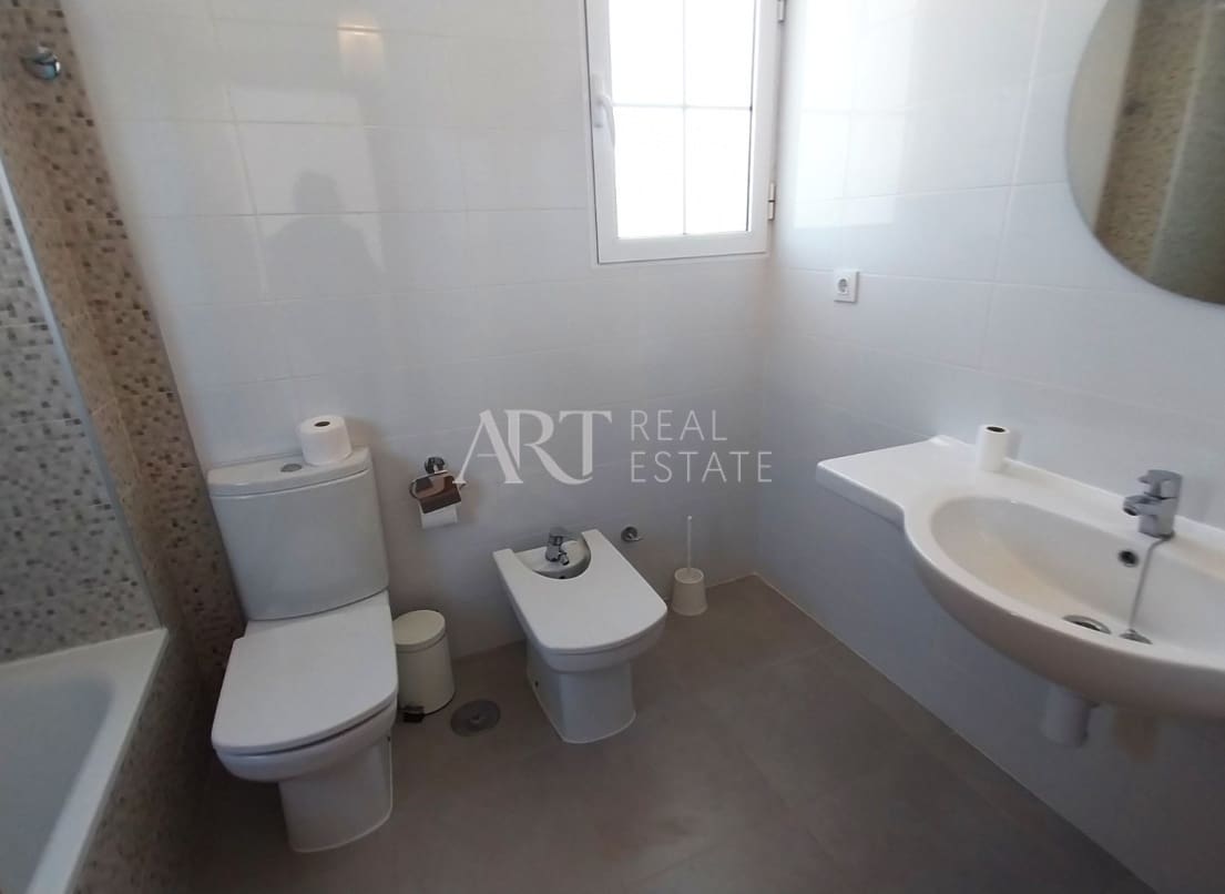 4 chambre Villa/Maison à vendre à La Nucia avec piscine garage - 375 000 € (Ref: 9211087)