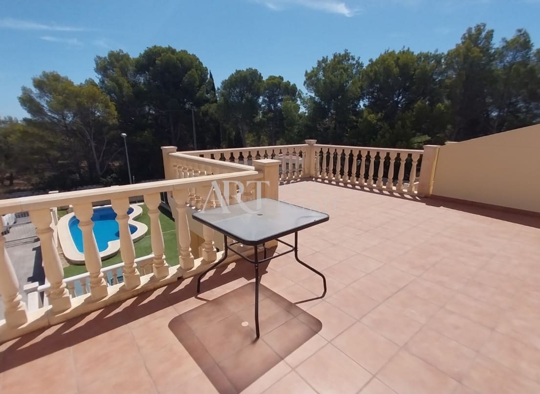 4 chambre Villa/Maison à vendre à La Nucia avec piscine garage - 375 000 € (Ref: 9211087)