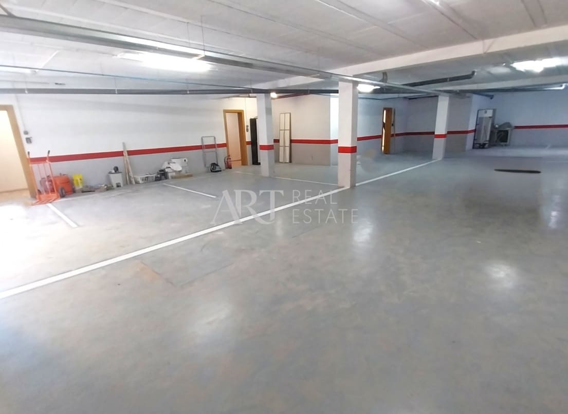 4 chambre Villa/Maison à vendre à La Nucia avec piscine garage - 375 000 € (Ref: 9211087)