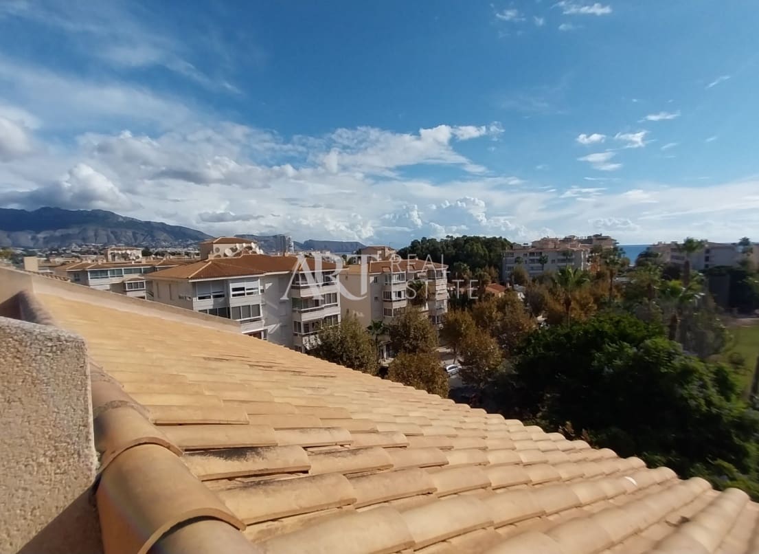 3 slaapkamer Penthouse te koop in Albir met zwembad garage - € 480.000 (Ref: 9274679)