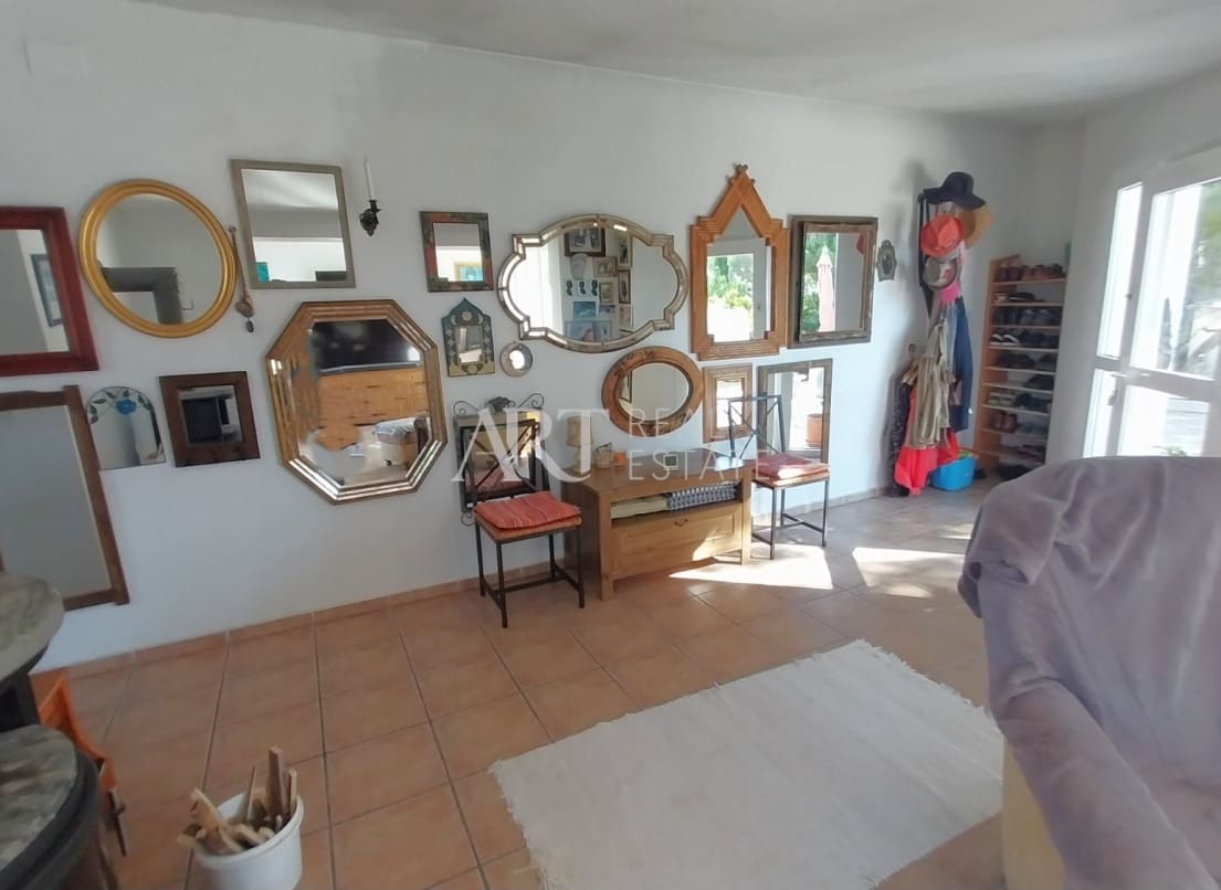 6 bedroom Villa for sale in Altea la Vella with pool garage - € 740,000 (Ref: 9325266)