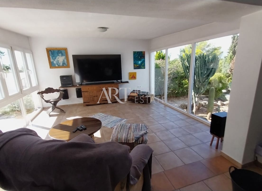 6 bedroom Villa for sale in Altea la Vella with pool garage - € 740,000 (Ref: 9325266)