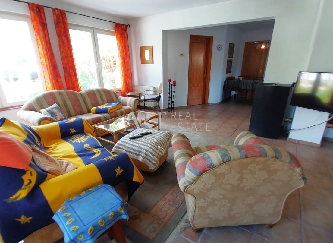 6 bedroom Villa for sale in Altea la Vella with pool garage - € 740,000 (Ref: 9325266)