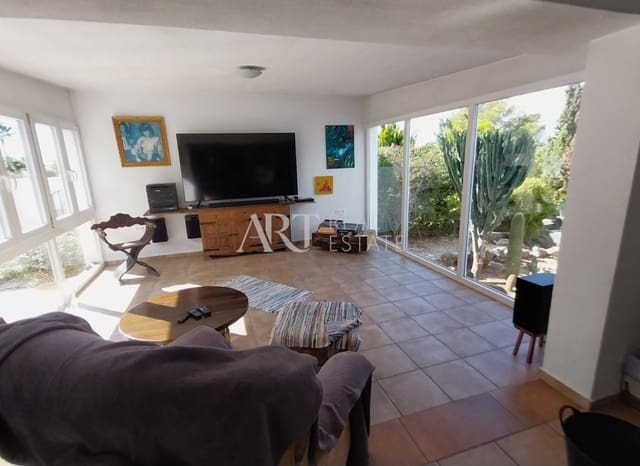 6 bedroom Villa for sale in Altea la Vella, Altea with pool garage - € 740,000 (Ref: 9325266)