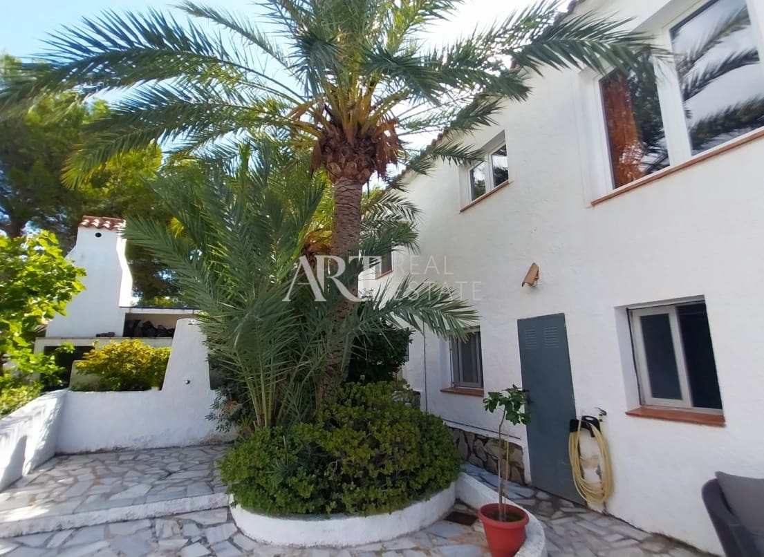 6 bedroom Villa for sale in Altea la Vella with pool garage - € 740,000 (Ref: 9325266)