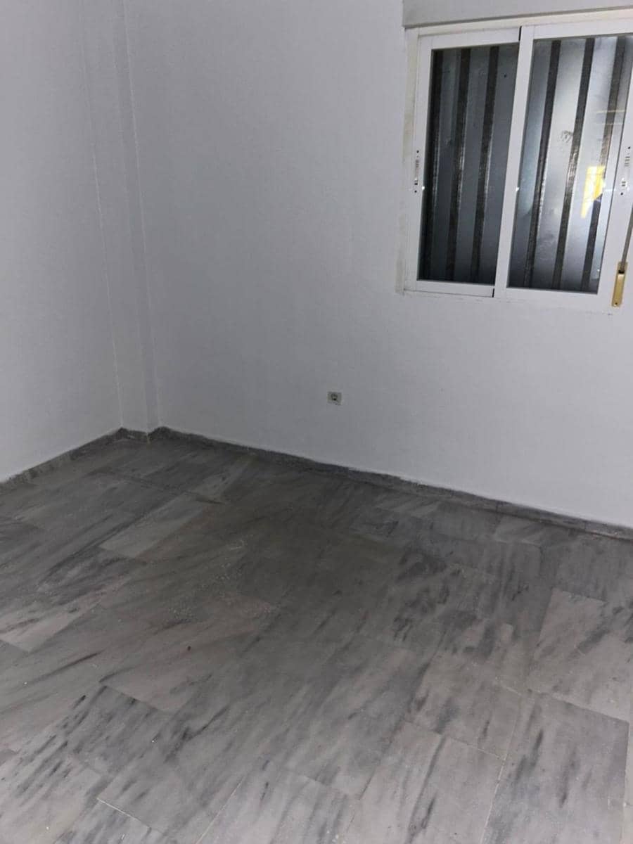 3 bedroom Flat for sale in Rincón de la Victoria with pool € 279,000