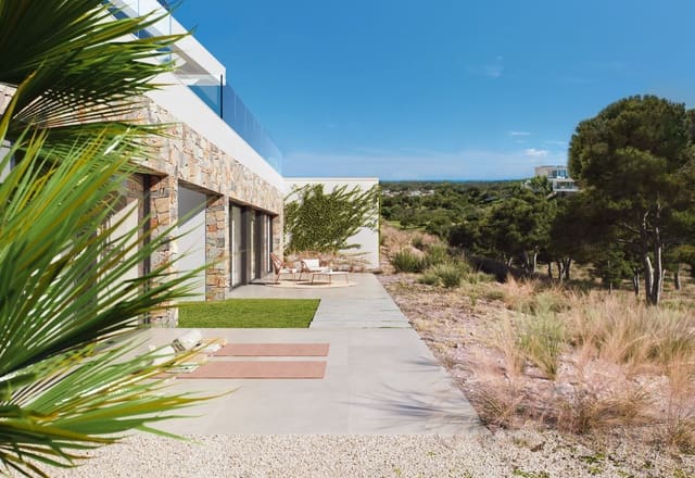 4 bedroom Villa for sale in Dehesa de Campoamor, Orihuela with pool garage - € 1,750,000 (Ref: 8337519)