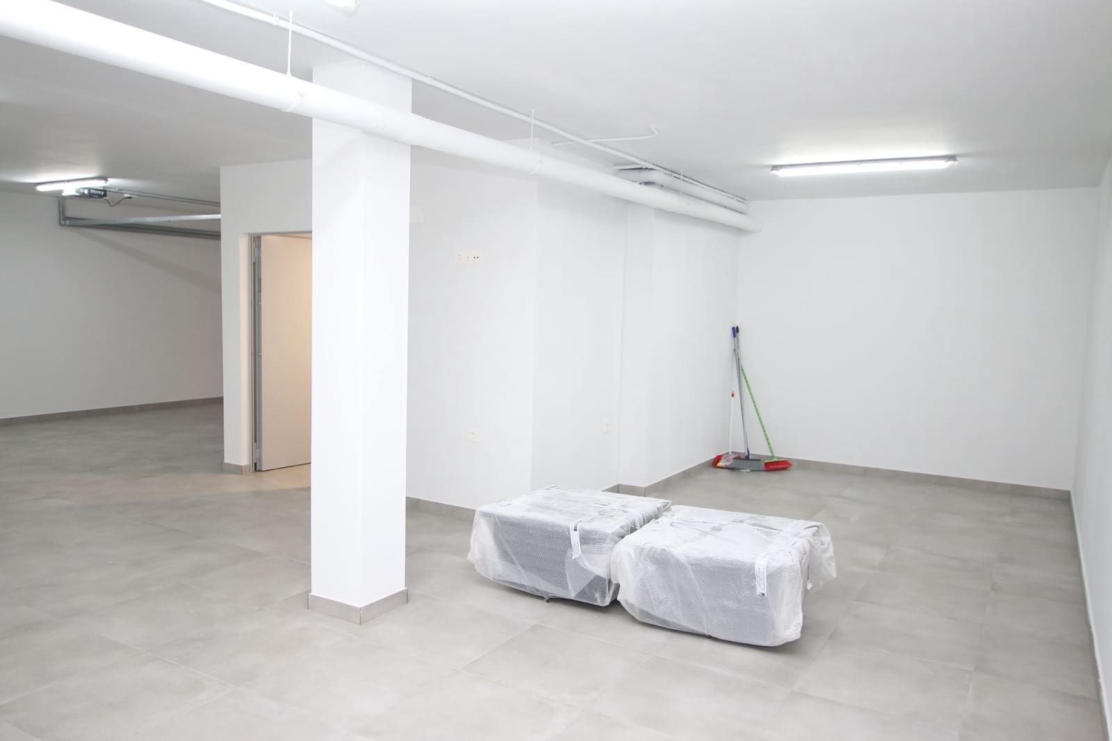 Villa for sale in Pilar de la Horadada with pool garage - € 725,000 (Ref: 8479011)