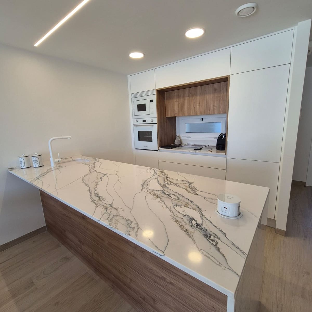 2 chambre Appartement à vendre à El Raso avec piscine garage - 294 000 € (Ref: 8590343)