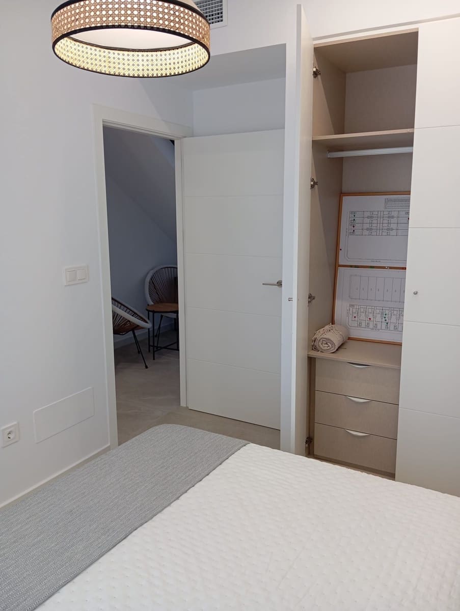 3 bedroom Villa for sale in Los Alcazares with pool garage - € 349,900 (Ref: 8638372)