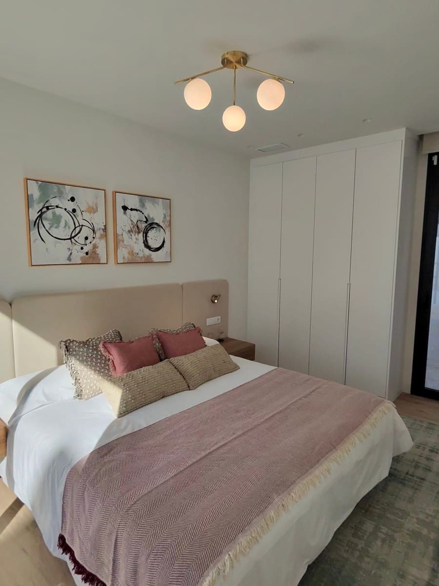 3 bedroom Villa for sale in Pilar de la Horadada with pool - € 628,000 (Ref: 8638374)