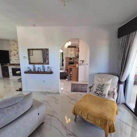 5 camera da letto Villa in vendita in Almoradí con garage - 685.000 € (Rif: 8777857)