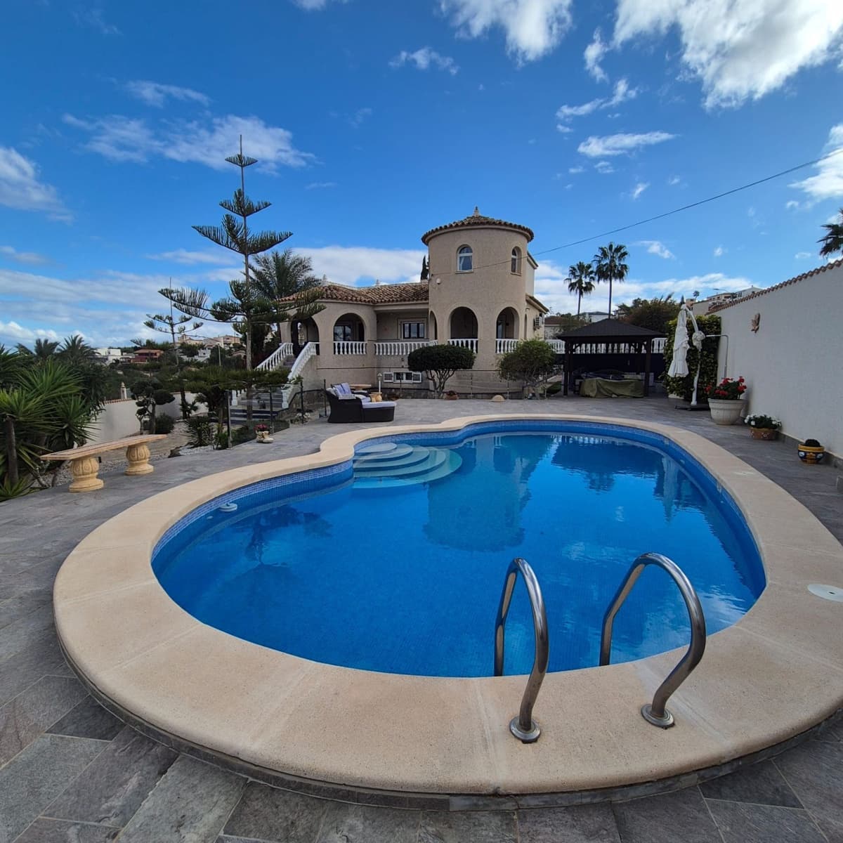 5 chambre Villa/Maison à vendre à Almoradi avec garage - 685 000 € (Ref: 8777857)