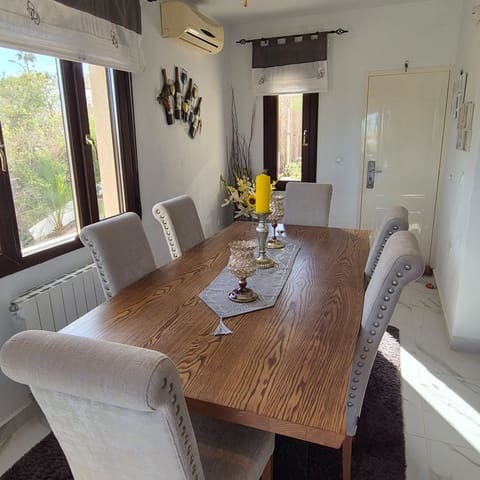 5 camera da letto Villa in vendita in Almoradí con garage - 685.000 € (Rif: 8777857)