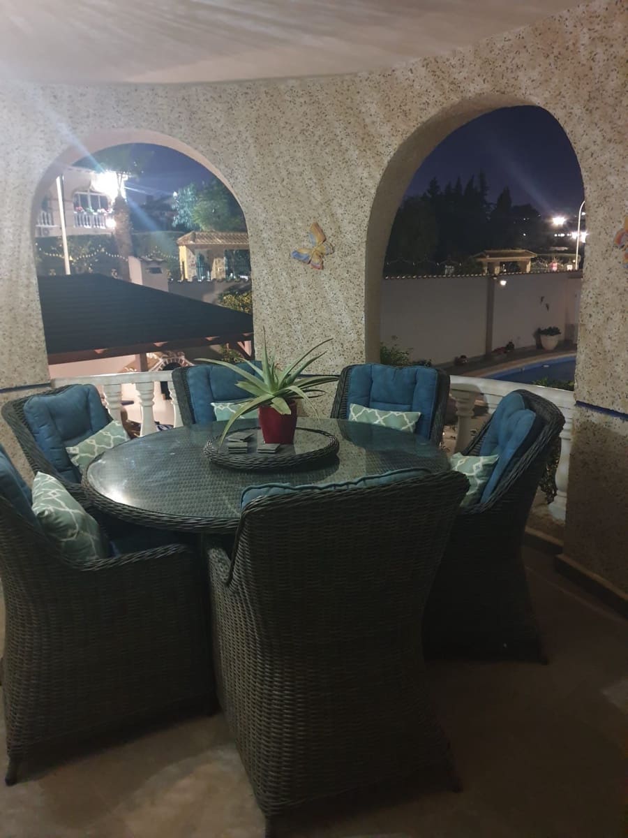 5 chambre Villa/Maison à vendre à Almoradi avec garage - 685 000 € (Ref: 8777857)