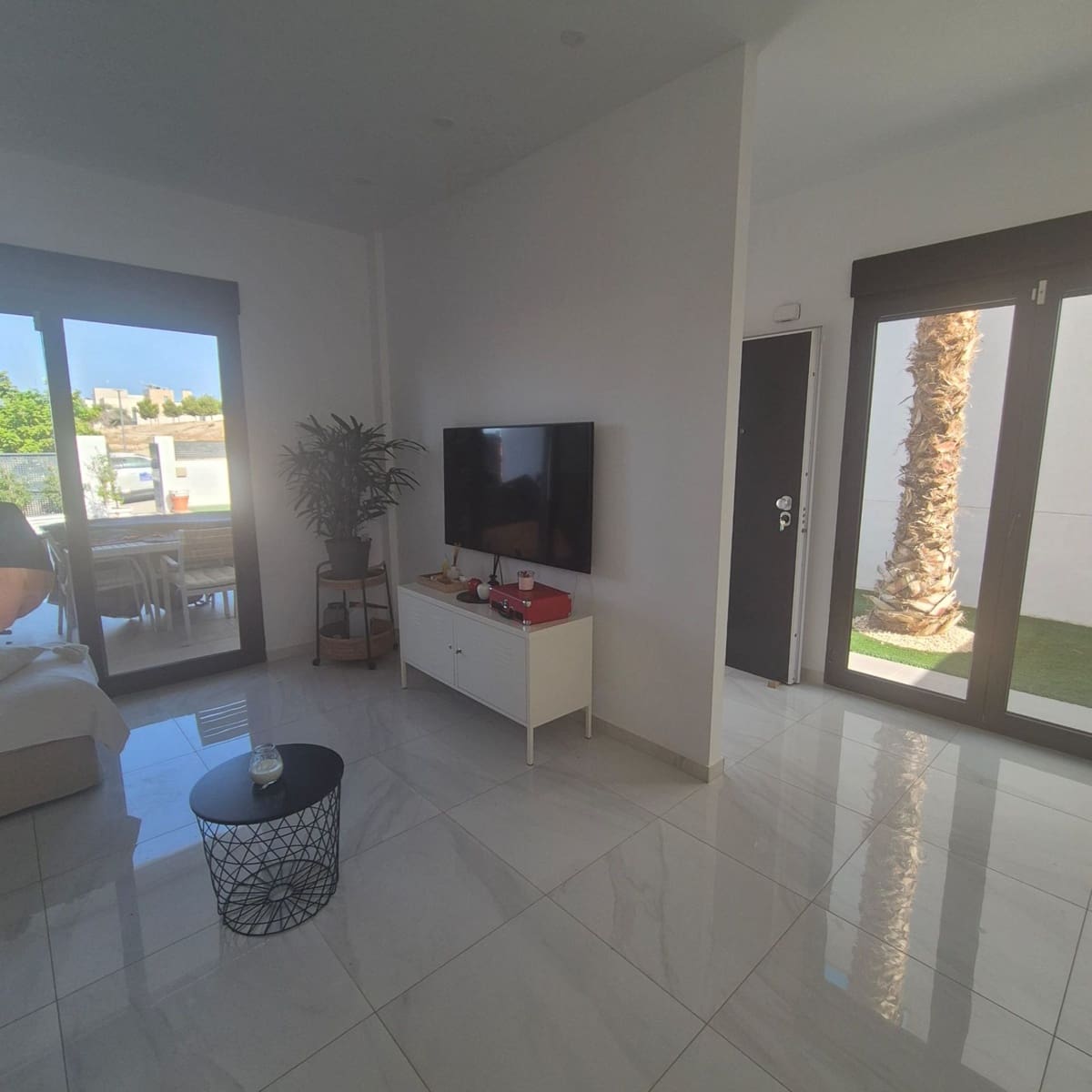 3 soveværelse Villa til salg i Bigastro med swimmingpool garage - € 339.000 (Ref: 9006760)