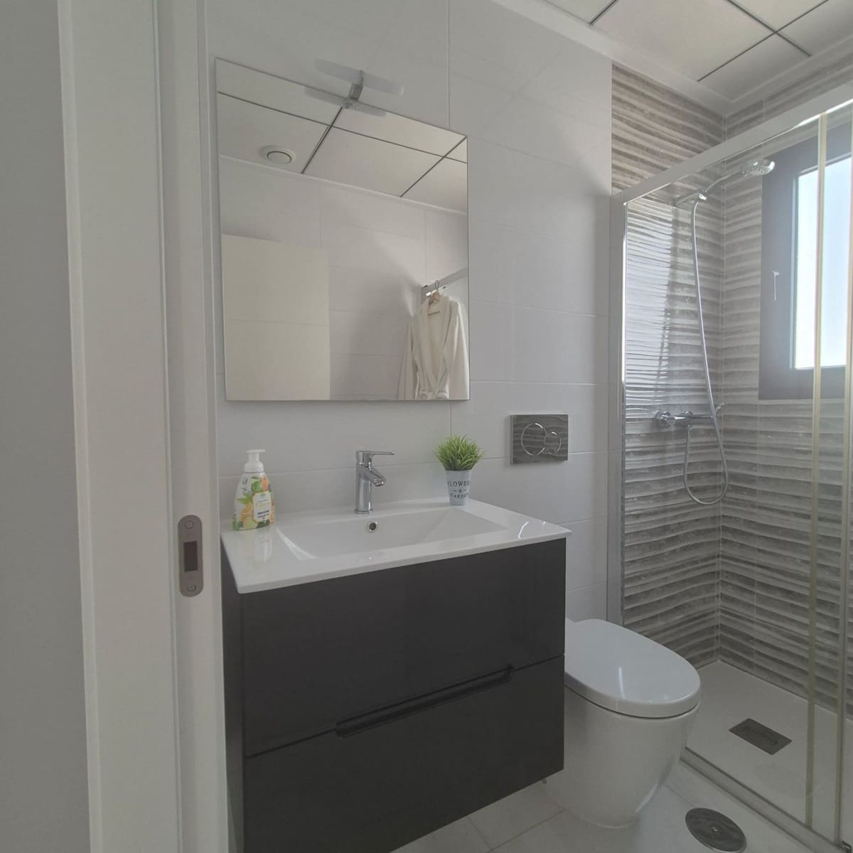 3 soveværelse Villa til salg i Bigastro med swimmingpool garage - € 339.000 (Ref: 9006760)