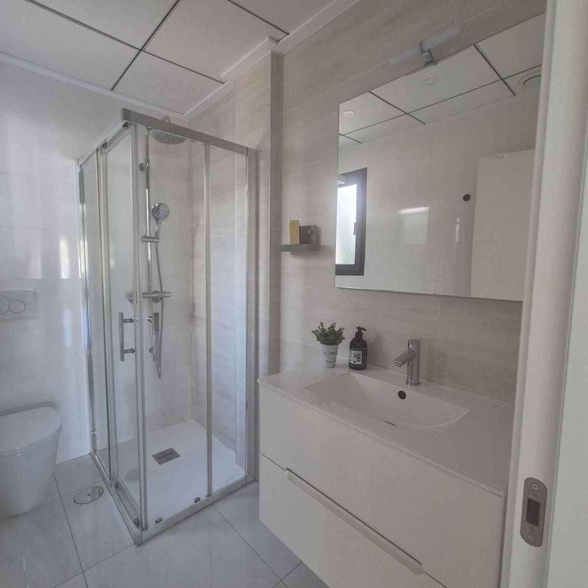 3 soveværelse Villa til salg i Bigastro med swimmingpool garage - € 339.000 (Ref: 9006760)