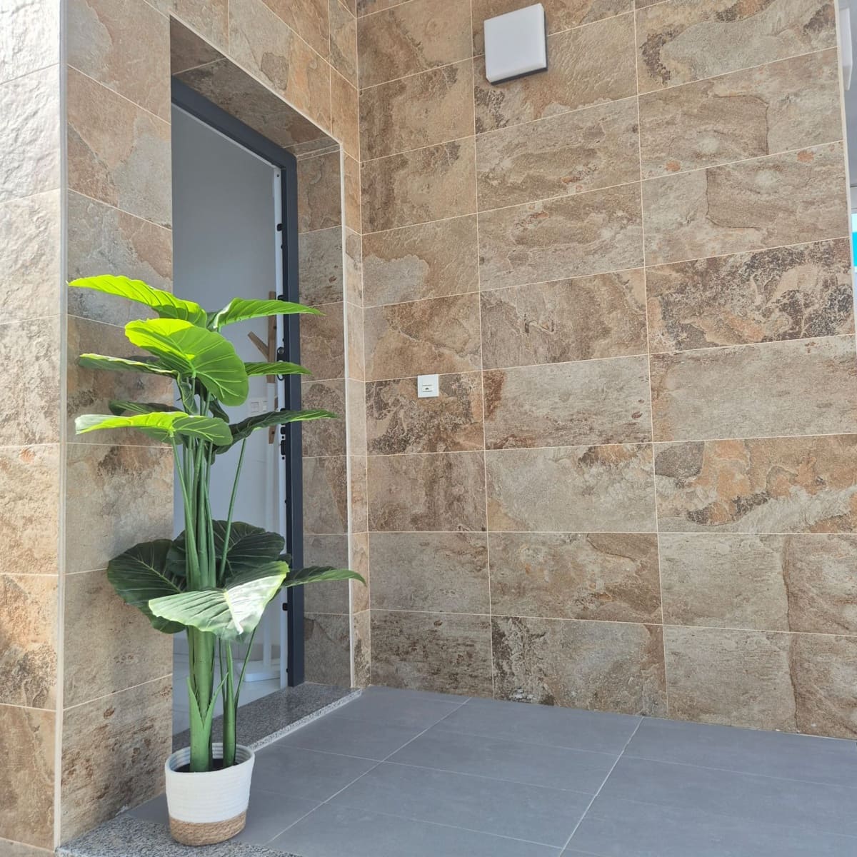 3 soveværelse Villa til salg i Bigastro med swimmingpool garage - € 339.000 (Ref: 9006760)