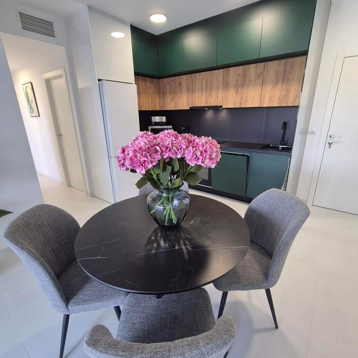 3 slaapkamer Appartement te koop in San Miguel de Salinas met zwembad garage - € 284.900 (Ref: 9202192)