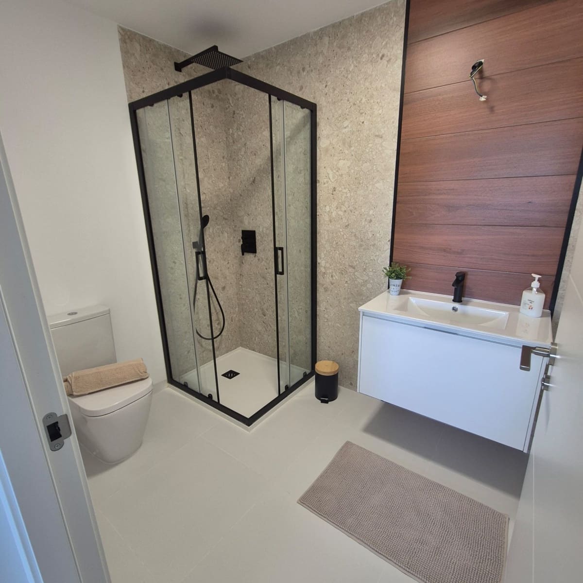 3 slaapkamer Appartement te koop in San Miguel de Salinas met zwembad garage - € 284.900 (Ref: 9202192)