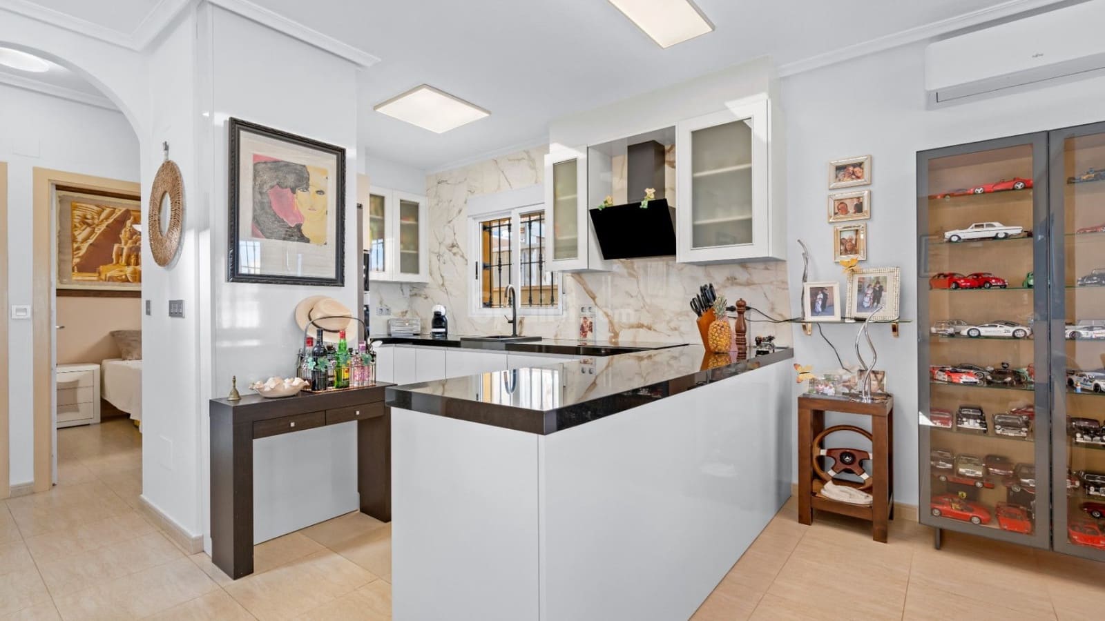 3 makuuhuone Huvila myytävänä paikassa Guardamar del Segura mukana uima-altaan 
autotalli - 350 000 € (Ref: 9430814)