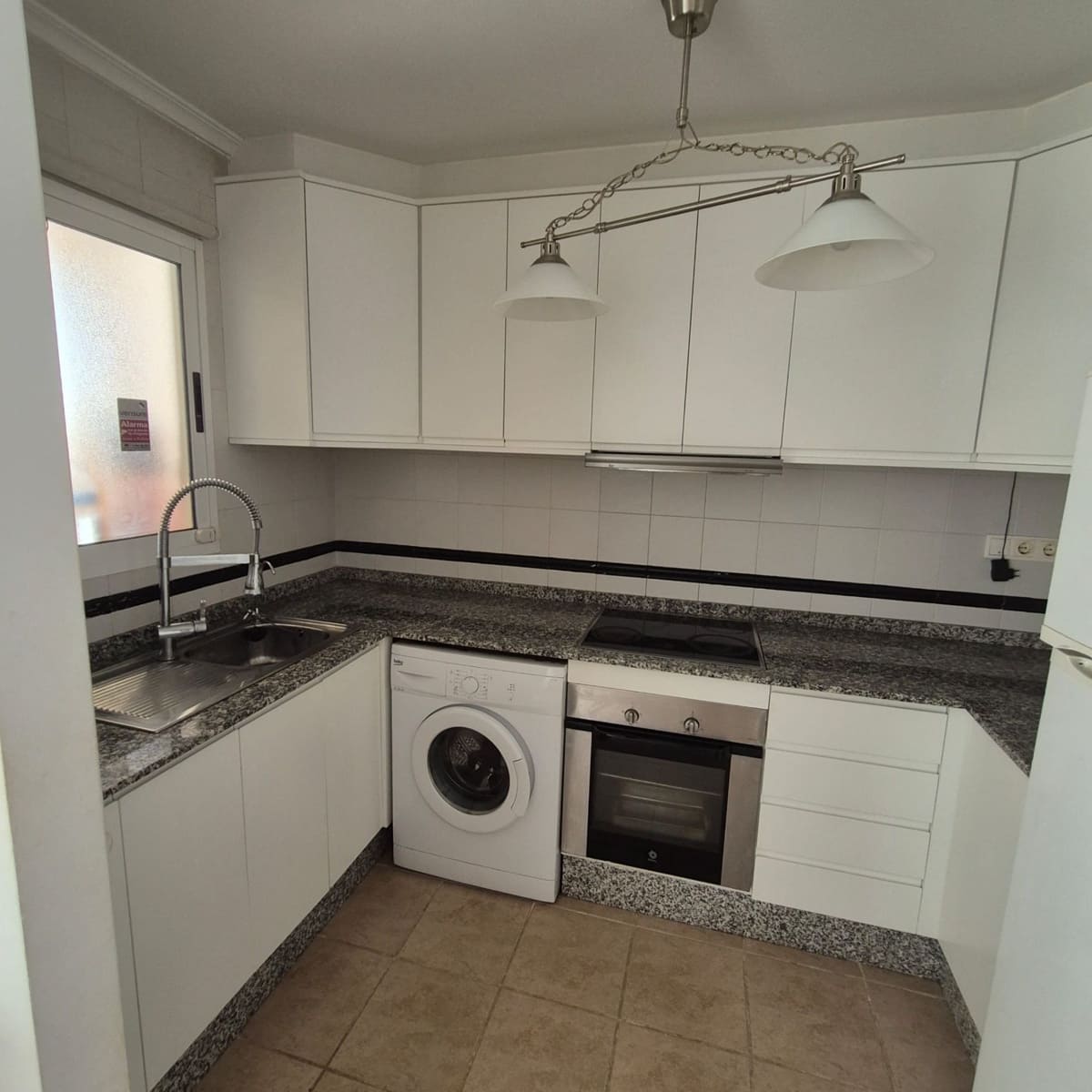 2 soveværelse Lejlighed til salg i Jacarilla med swimmingpool - € 95.000 (Ref: 9443055)