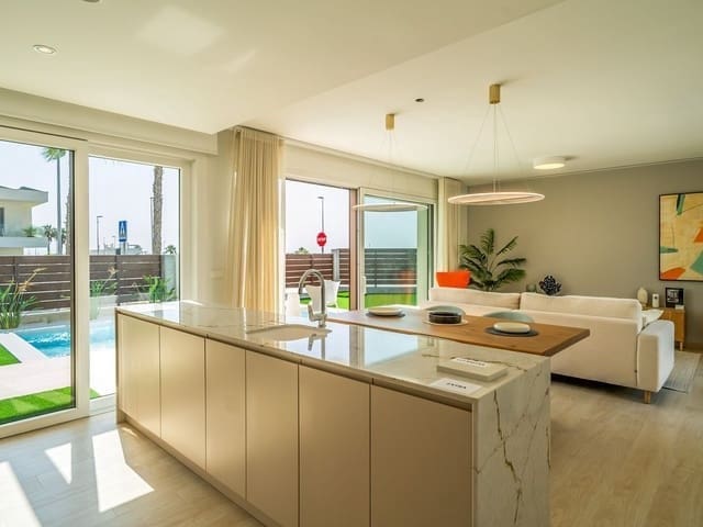 3 quarto Moradia para venda em Entre Naranjos com piscina - 469 900 € (Ref: 9572014)