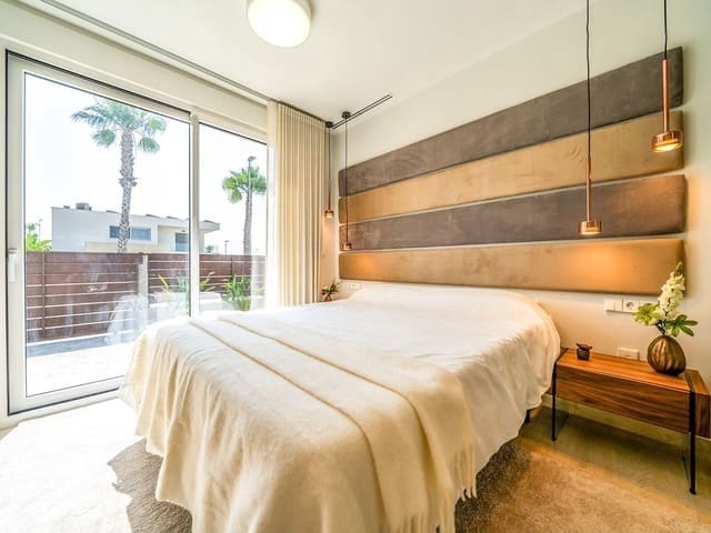 3 quarto Moradia para venda em Entre Naranjos com piscina - 469 900 € (Ref: 9572014)