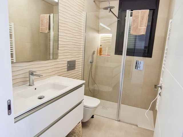 Chalet de 3 habitaciones en San Pedro del Pinatar en venta con piscina - 445.000 € (Ref: 9572015)