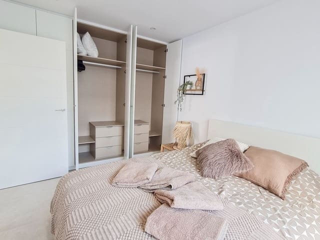 Chalet de 3 habitaciones en San Pedro del Pinatar en venta con piscina - 445.000 € (Ref: 9572015)