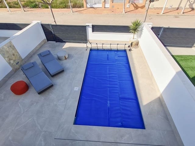 Chalet de 3 habitaciones en San Pedro del Pinatar en venta con piscina - 445.000 € (Ref: 9572015)