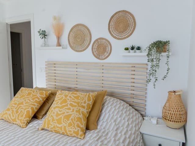 Chalet de 3 habitaciones en San Pedro del Pinatar en venta con piscina - 445.000 € (Ref: 9572015)