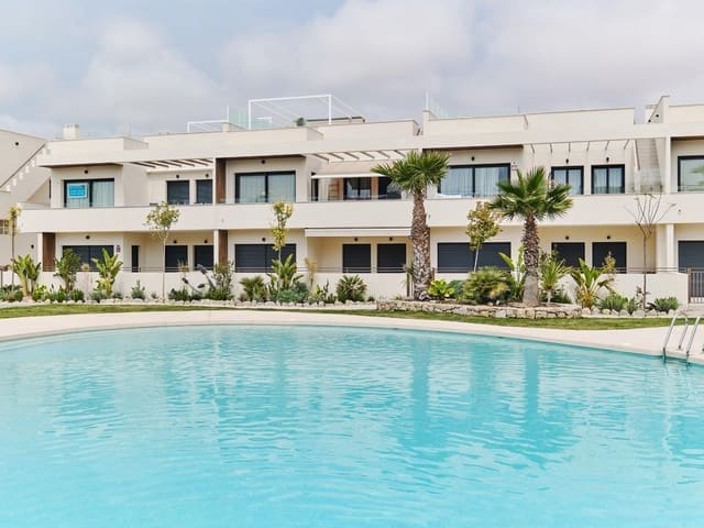 2 bedroom Apartment for sale in Torrevieja with pool - € 370,000 (Ref: 9572022)