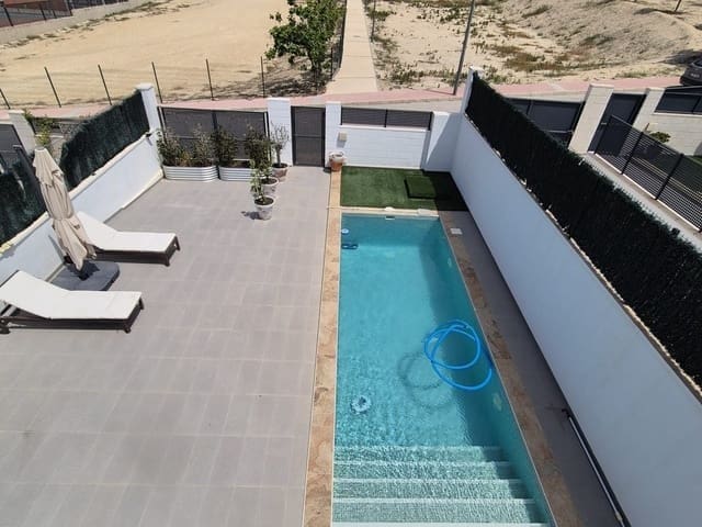 3 bedroom Villa for sale in Bigastro with pool - € 339,000 (Ref: 9572028)