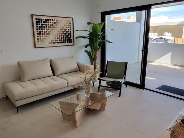 2 soveværelse Lejlighed til salg i Los Alcazares med swimmingpool - € 314.900 (Ref: 9572030)