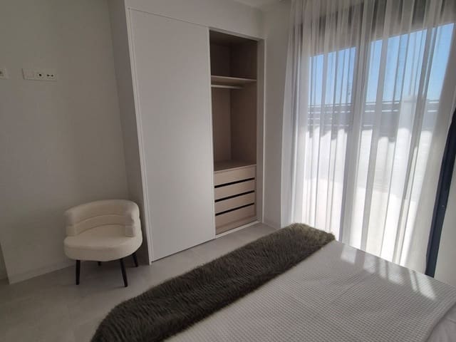 3 sovrum Villa till salu i Roldan med pool - 299 900 € (Ref: 9572035)