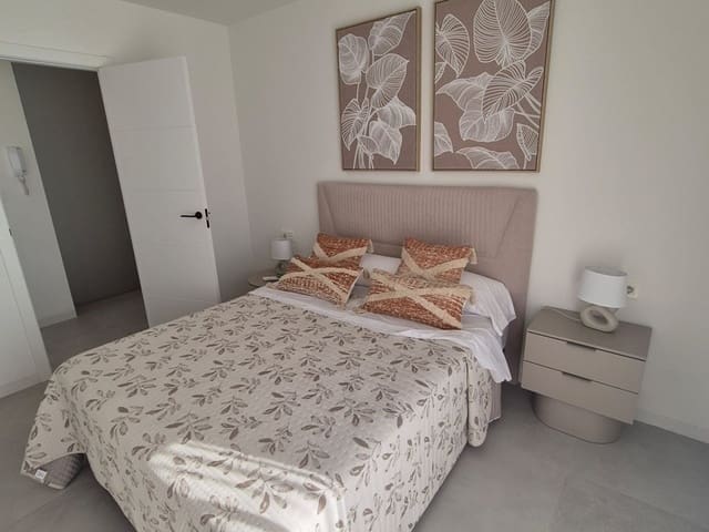 3 sovrum Villa till salu i Roldan med pool - 299 900 € (Ref: 9572035)