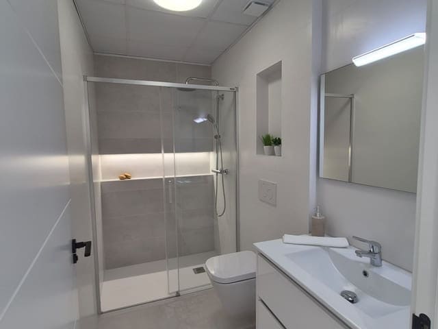 3 sovrum Villa till salu i Roldan med pool - 299 900 € (Ref: 9572035)