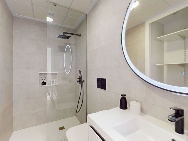 3 sovrum Lägenhet till salu i Guardamar del Segura med pool - 274 900 € (Ref: 9572044)