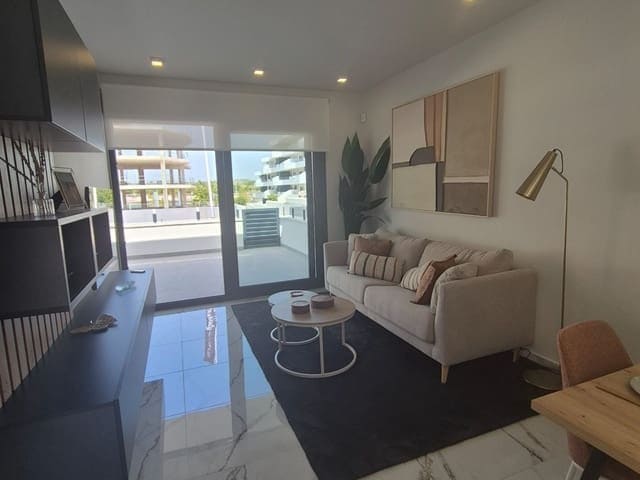 2 Zimmer Apartment zu verkaufen in San Miguel de Salinas mit Pool - 224.000 € (Ref: 9572056)