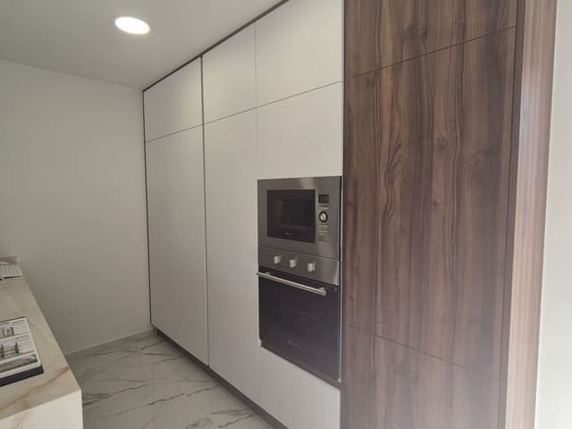 2 Zimmer Apartment zu verkaufen in San Miguel de Salinas mit Pool - 224.000 € (Ref: 9572056)