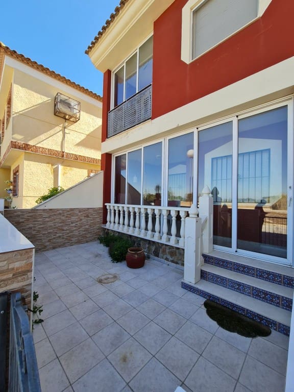 3 soverom Hus til salgs i Algorfa med svømmebasseng - € 179 500 (Ref: 9654475)