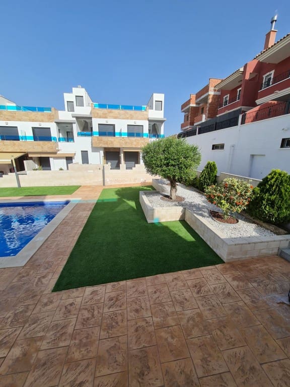 3 makuuhuone Omakotitalo myytävänä paikassa Bigastro mukana uima-altaan - 238 000 € (Ref: 9764898)