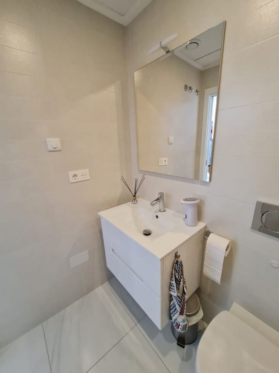 3 makuuhuone Omakotitalo myytävänä paikassa Bigastro mukana uima-altaan - 238 000 € (Ref: 9764898)