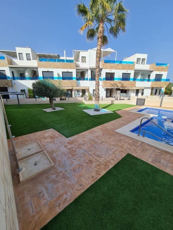 3 makuuhuone Omakotitalo myytävänä paikassa Bigastro mukana uima-altaan - 238 000 € (Ref: 9764898)