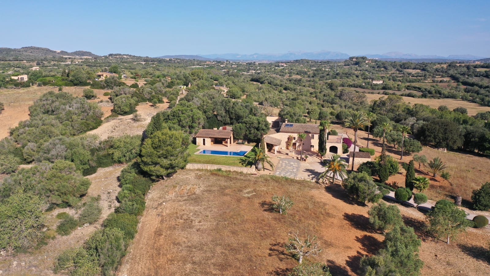 4 slaapkamer Finca/Landhuis te koop in Manacor met zwembad garage - € 4.900.000 (Ref: 8372267)