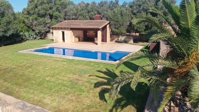 4 slaapkamer Finca/Landhuis te koop in Manacor met zwembad garage - € 4.900.000 (Ref: 8372267)