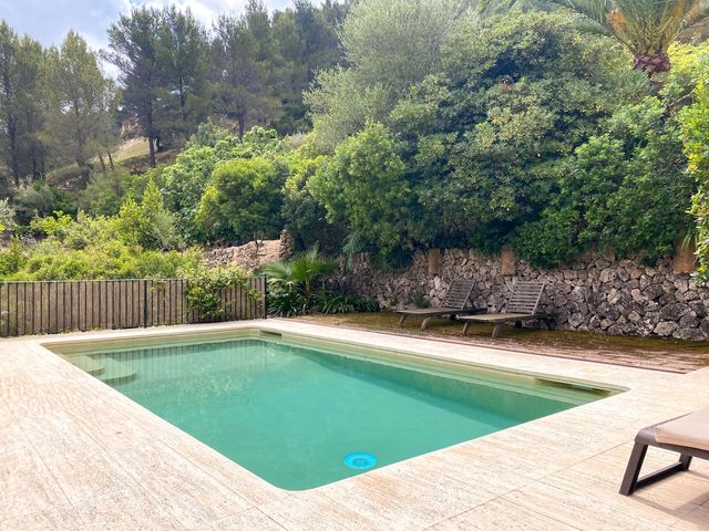 4 soverom Villa til salgs i Puigpunyent med svømmebasseng garasje - € 2 000 000 (Ref: 8436295)