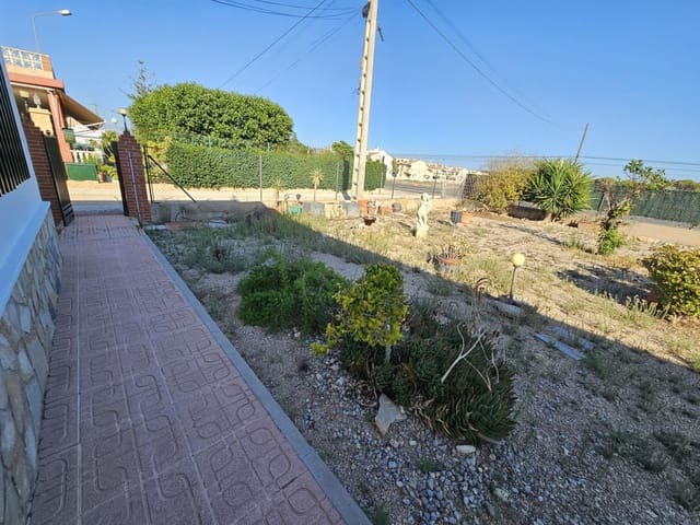 3 slaapkamer Finca/Landhuis te koop in Buenavista, Guardamar del Segura met garage - € 284.900 (Ref: 9311168)